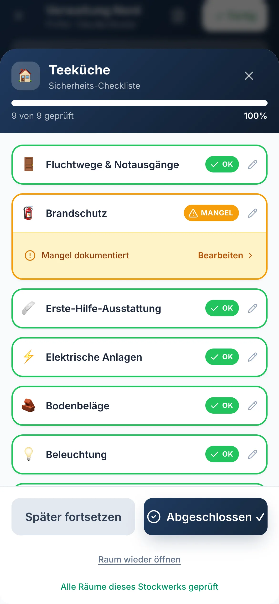 Pro Raum werden 9 Prüfpunkte bewertet, ein Mangel ist direkt mit seiner Dokumentation verknüpft.